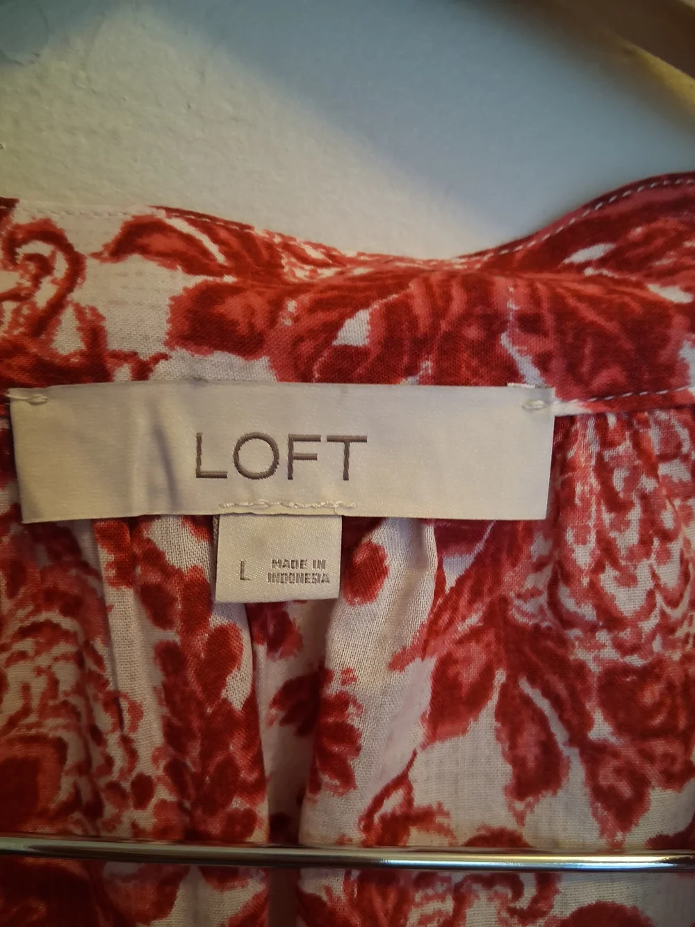 LOFT Red White Floral Blouse Size L Boho Cottagecore Lightweight Long Sleeve Top
